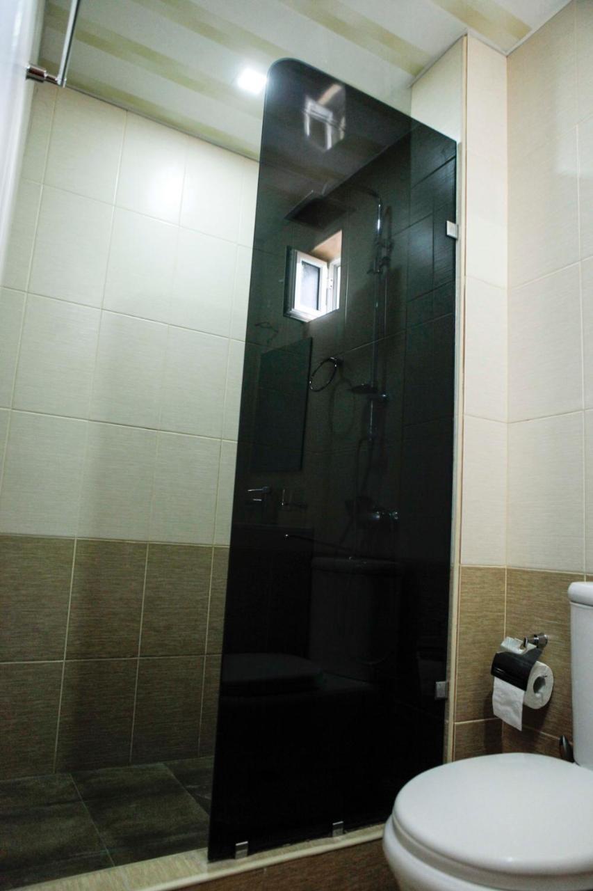 Family Mini-Hotel Martirosyan'S And Tours Yerevan Ngoại thất bức ảnh